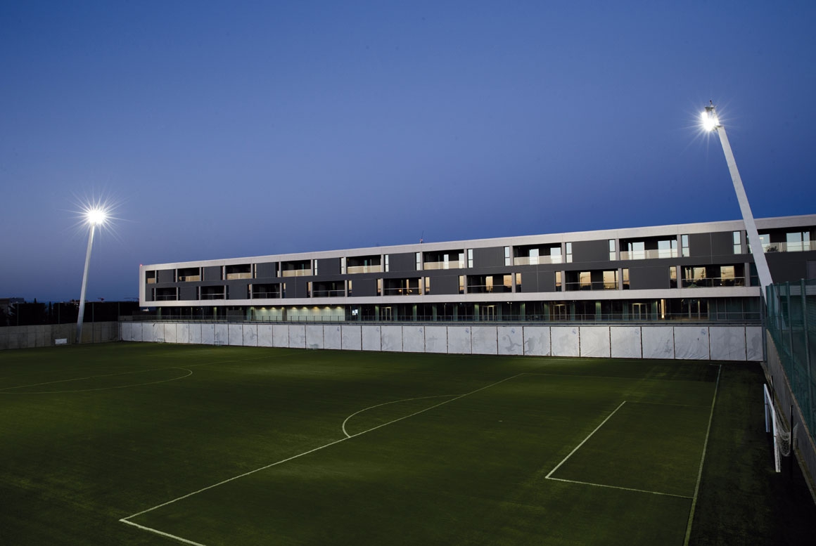 RESIDENCIA DEL PRIMER EQUIPO DEL REAL MADRID EN LA CIUDAD DEPORTIVA DE VALDEBEBAS