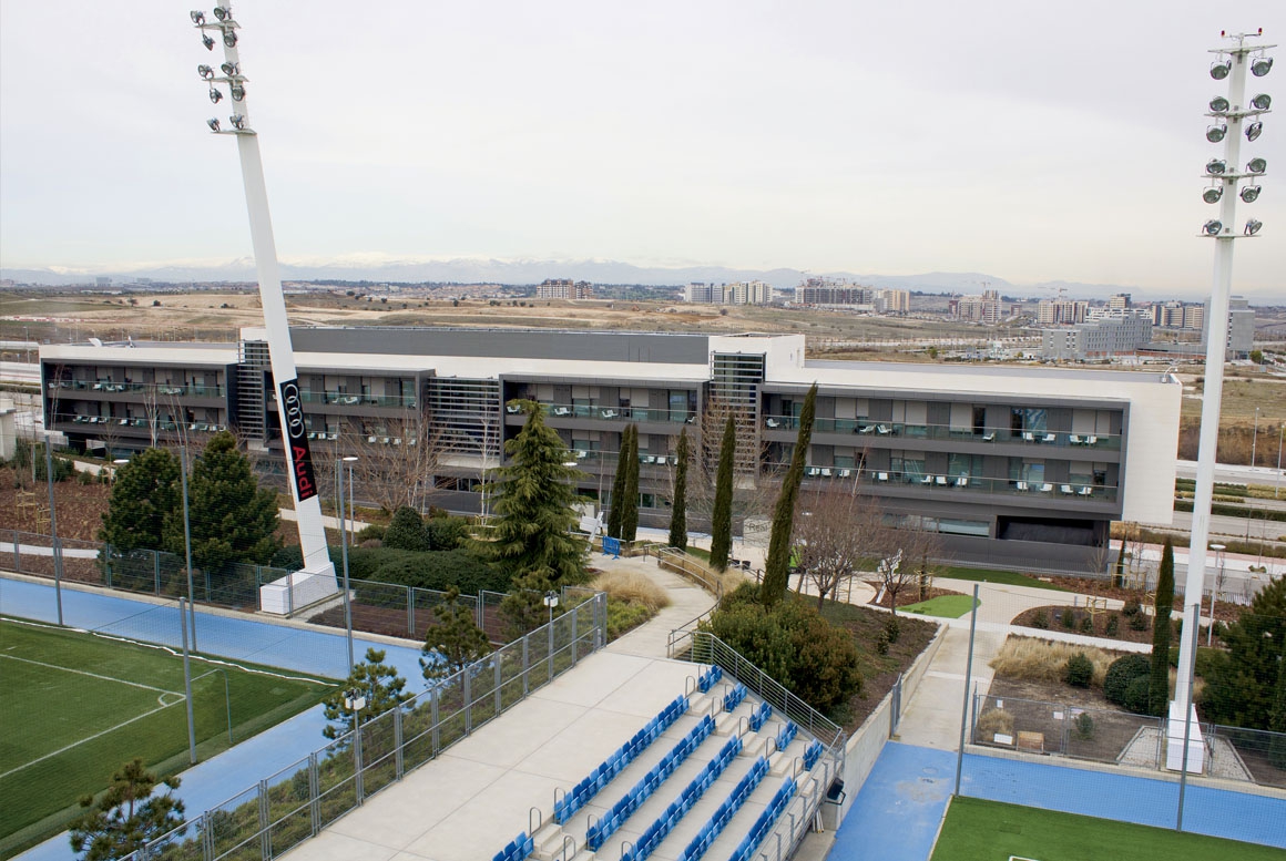 RÉSIDENCES FORMATION DU REAL MADRID DANS LA VILLE SPORTIVE DE VALDEBEBAS 