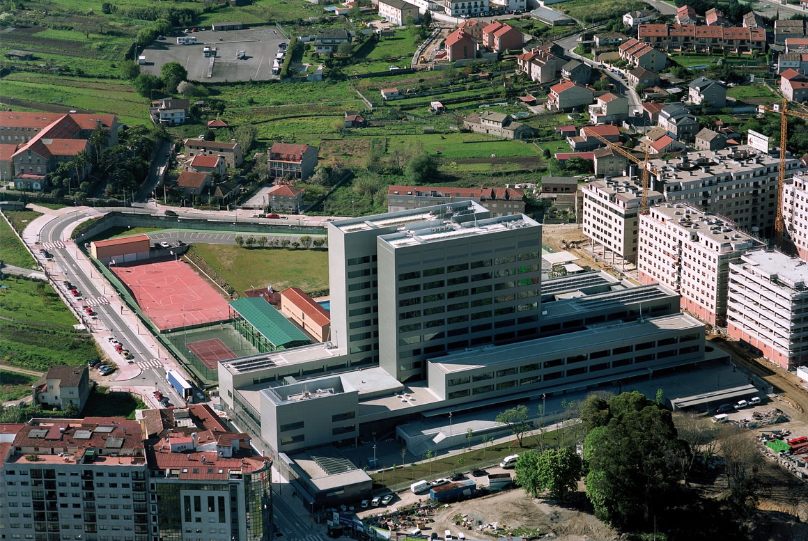 EDIFÍCIO ADMINISTRATIVO CAMPOLONGO PARA A JUNTA DA GALIZA, PONTEVEDRA