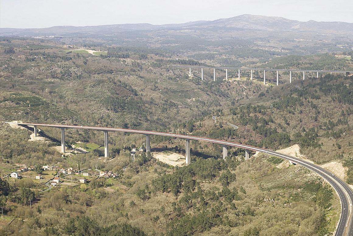 VIADUC FLEUVE BARBANTIÑO SUR LA AG-53, ORENSE 