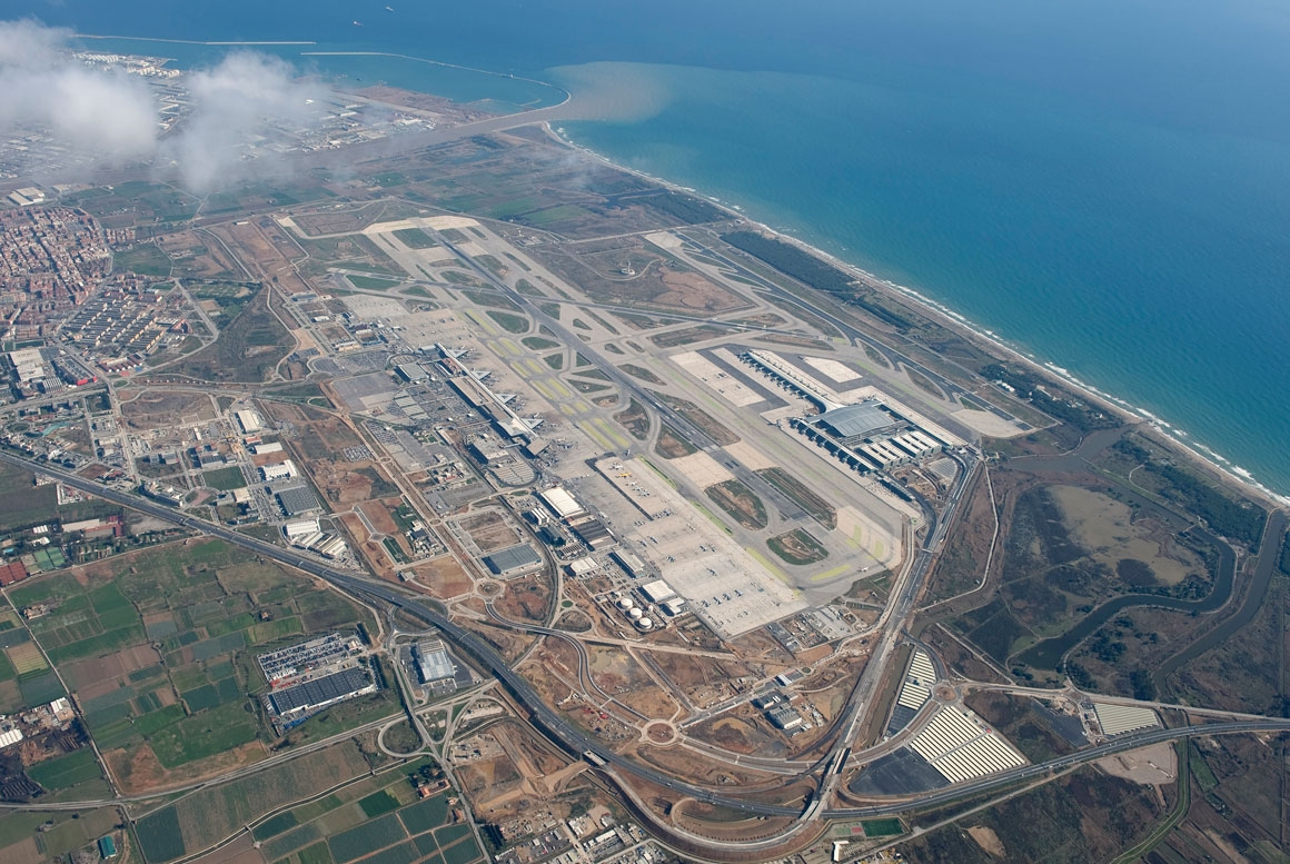 TERMINAL 1 DEL AEROPUERTO DEL PRAT, BARCELONA