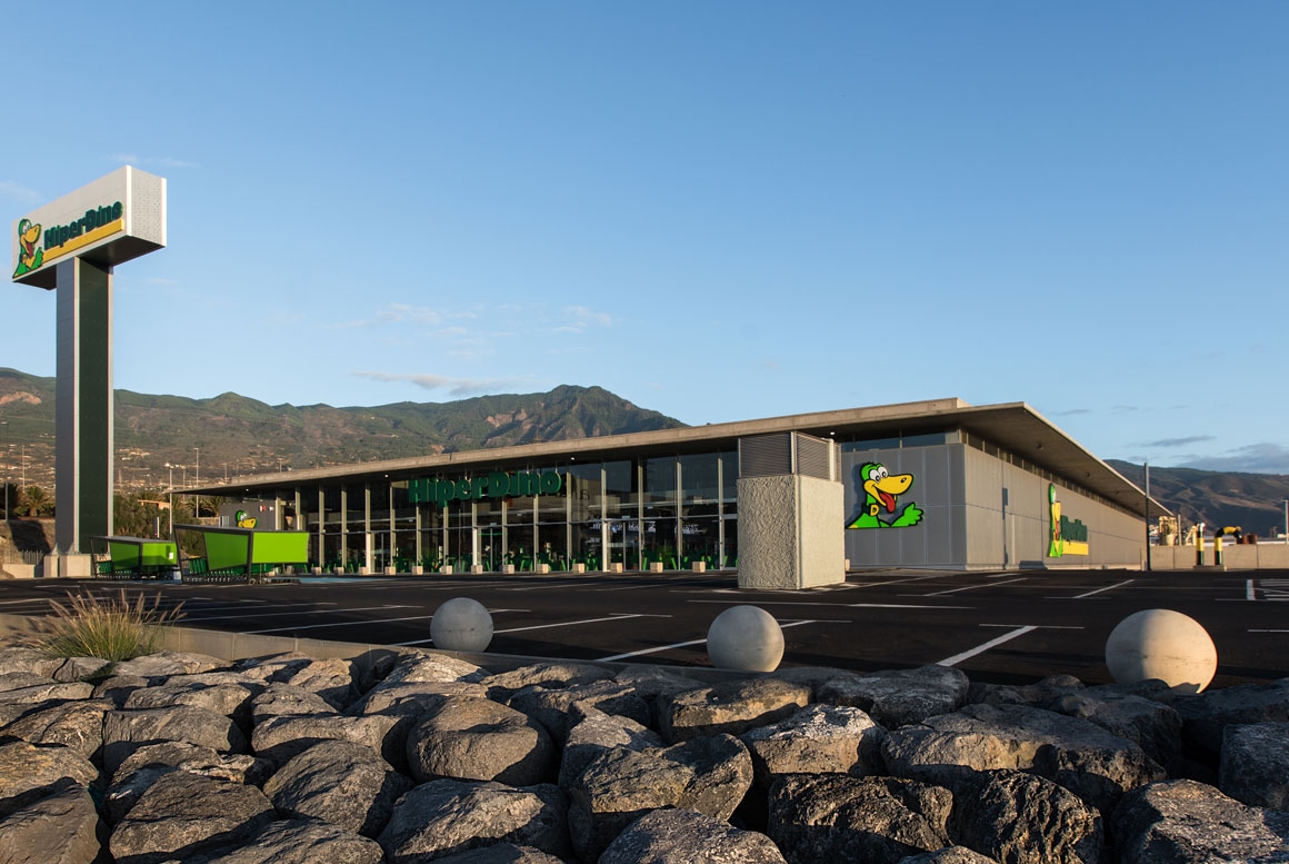 SUPERMERCADO HIPERDINO, EM GÜIMAR, SANTA CRUZ DE TENERIFE