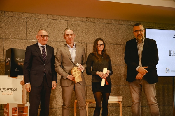 EBA recibe el Premio Lazarraga 2022 como reconocimiento a su labor a favor del euskera en el mbito socioeconmico alavs