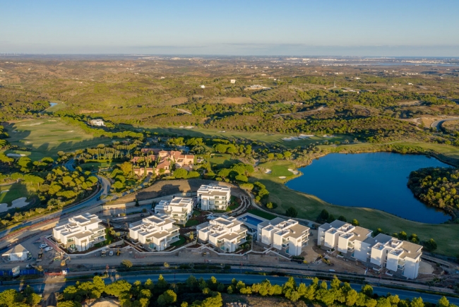 HOUSES RESIDENCES MONTE REI GOLF & COUNTRY CLUB 5 ESTRELLAS, VILA NOVA DE CACELA, EL ALGARVE