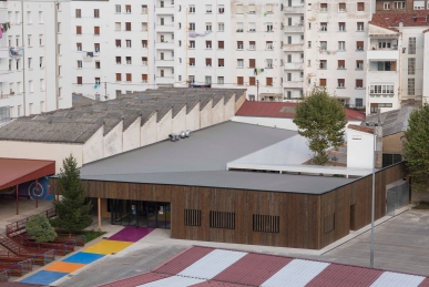 ESCUELA INFANTIL EN EL COLEGIO DE EDUCACIN INFANTIL Y PRIMARIA LUIS ELEJALDE, VITORIA