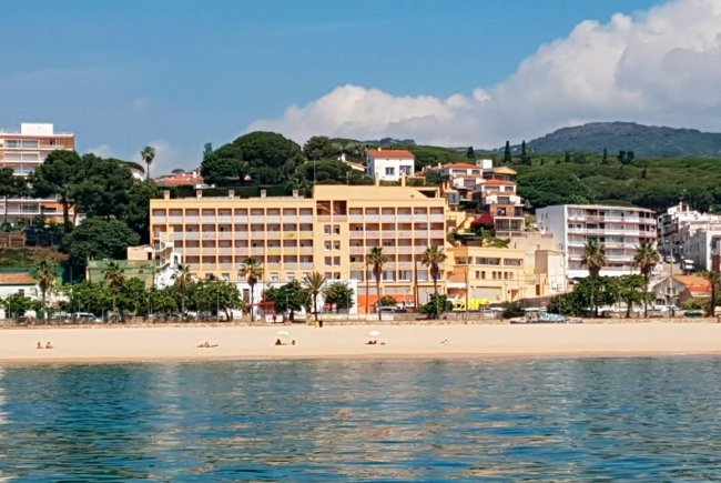 MANTENIMIENTO DE LA RESIDENCIA GUILLEN MAS EN CANET DE MAR, BARCELONA