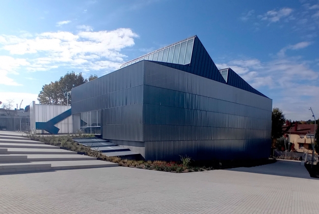  RUNNYMEDE COLLEGE, NA MORALEJA - ALCOBENDAS, EM MADRID