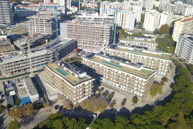 COMPLEXO RESIDENCIAL ALMA GARDENS EM MIRAFLORES, OEIRAS